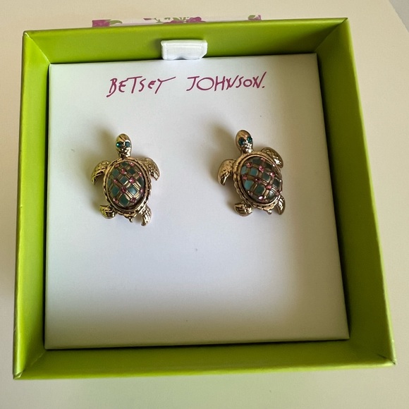 Betsey Johnson Turtle Ear-Rings - Picture 1 of 5